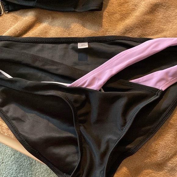 Strappy cut out bikini - Picture 2 of 11